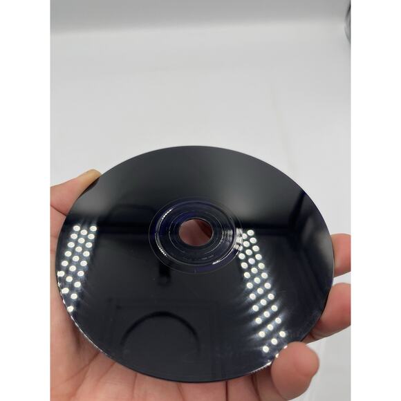 A Bug's Life (PLAYSTATION 1) DISC ONLY- With CASE - GOOD - Picture 3 of 4